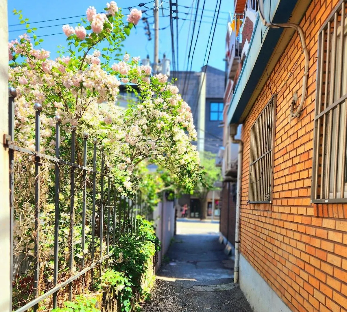 Stay Byulbam - 5Mins To Hyochang Park Station Seoul