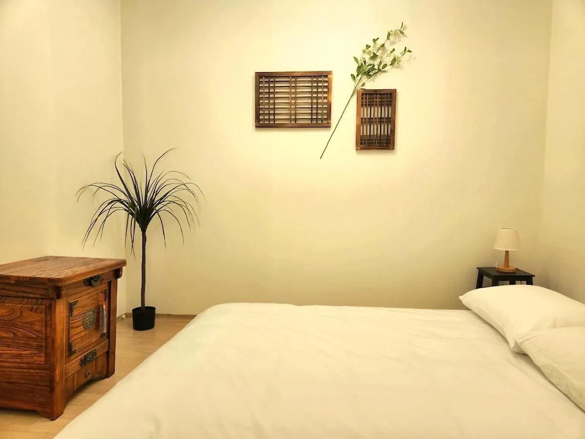 Stay Byulbam - 5Mins To Hyochang Park Station Seoul